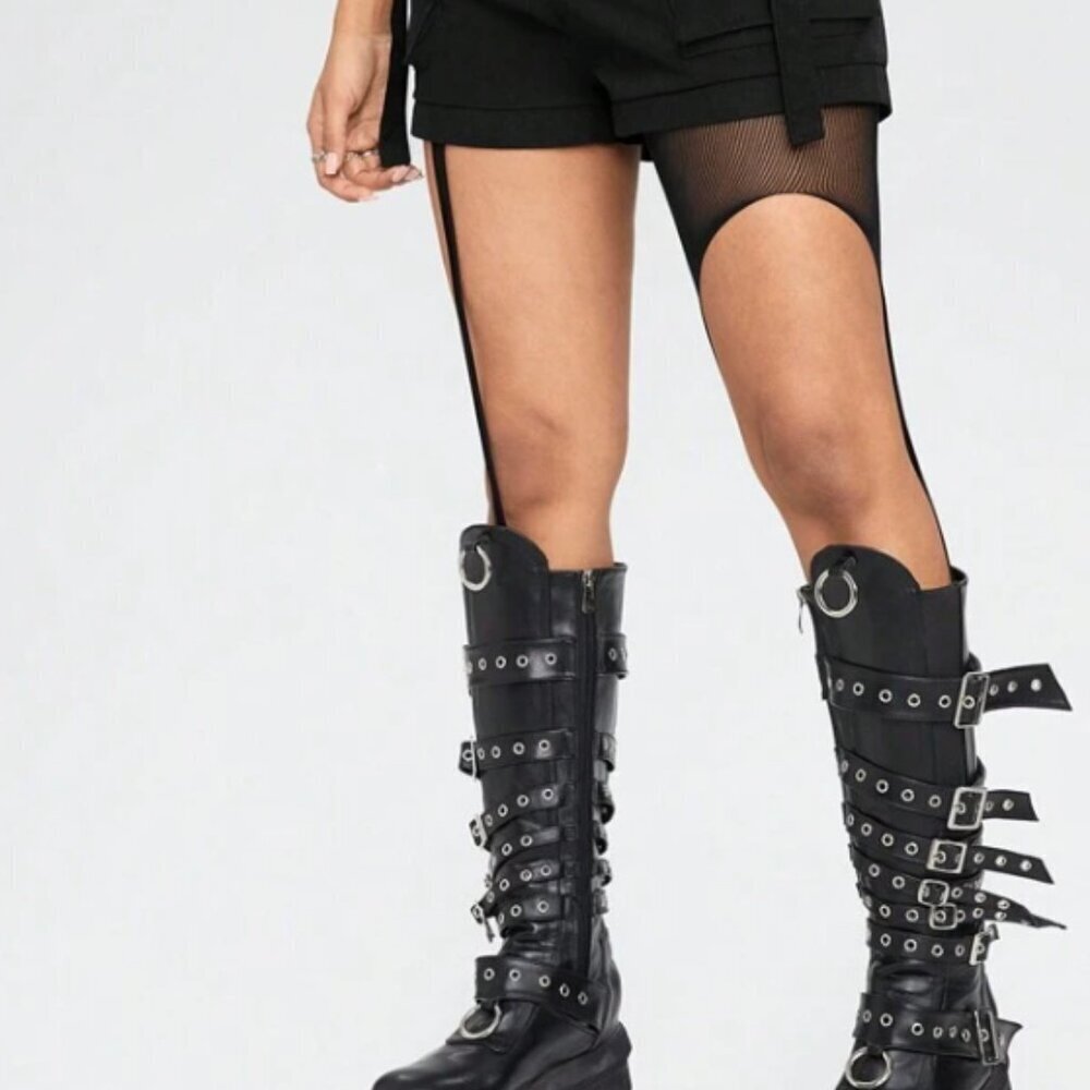 🩳 Academia Solid Flap Pocket Black Corduroy Cargo Shorts, size Large - Picture 3 of 9